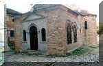 Храм Кукузелиссы (со стороны входа). 2001 г.